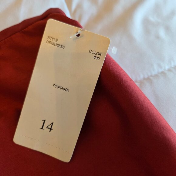 Dana Buchman 100% silk skirt NWT Red/rust colour. Size 14 - Picture 3 of 7